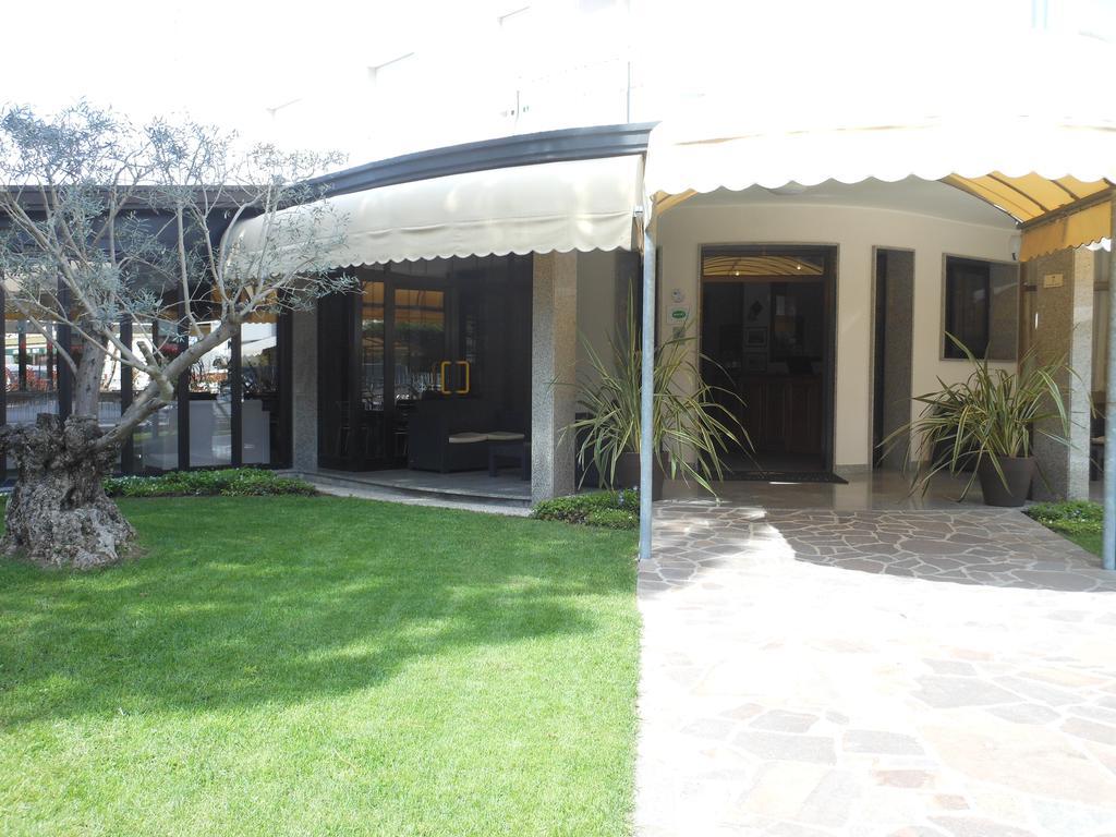 Hotel Jesolo Sand エクステリア 写真