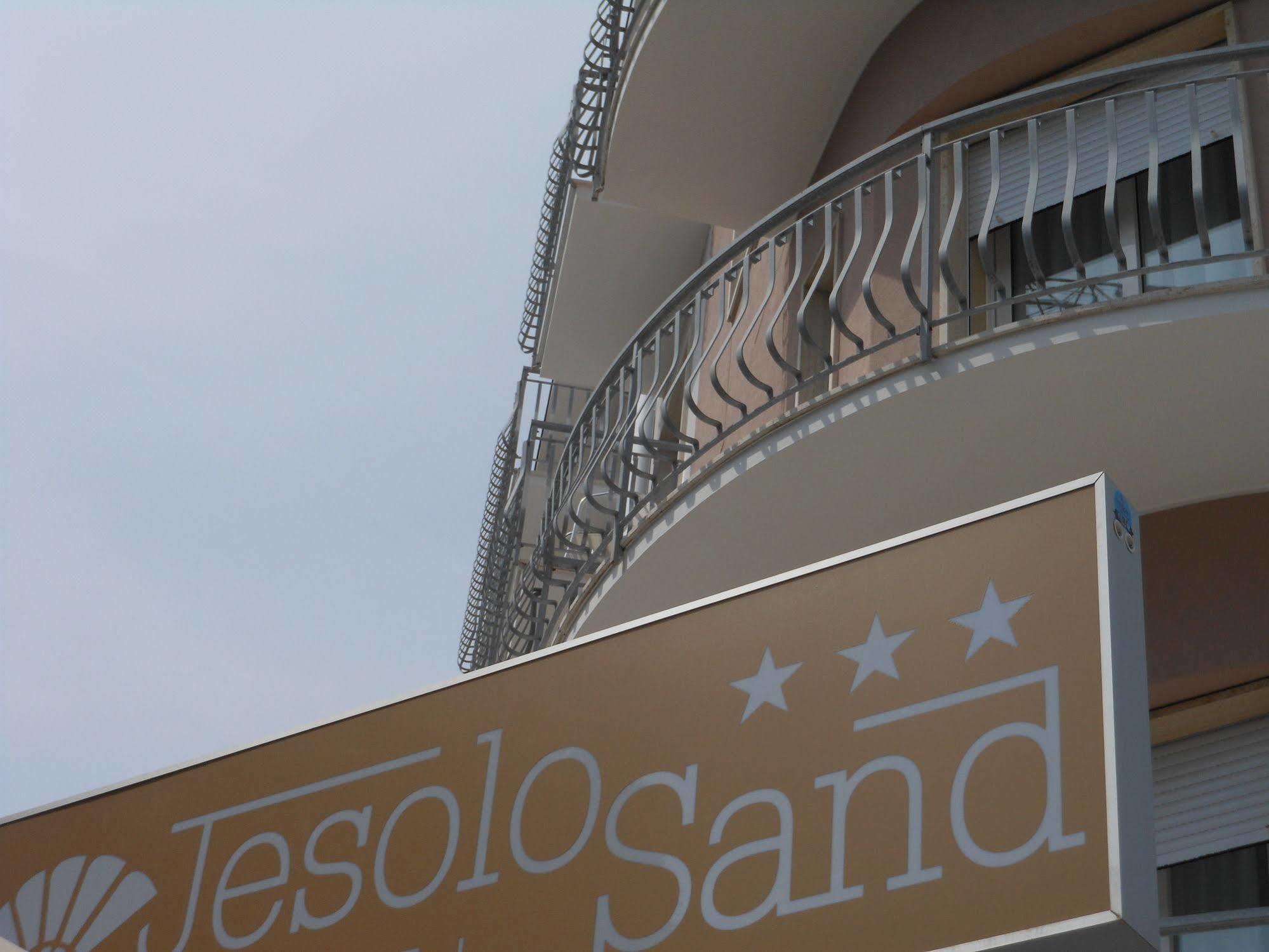 Hotel Jesolo Sand エクステリア 写真
