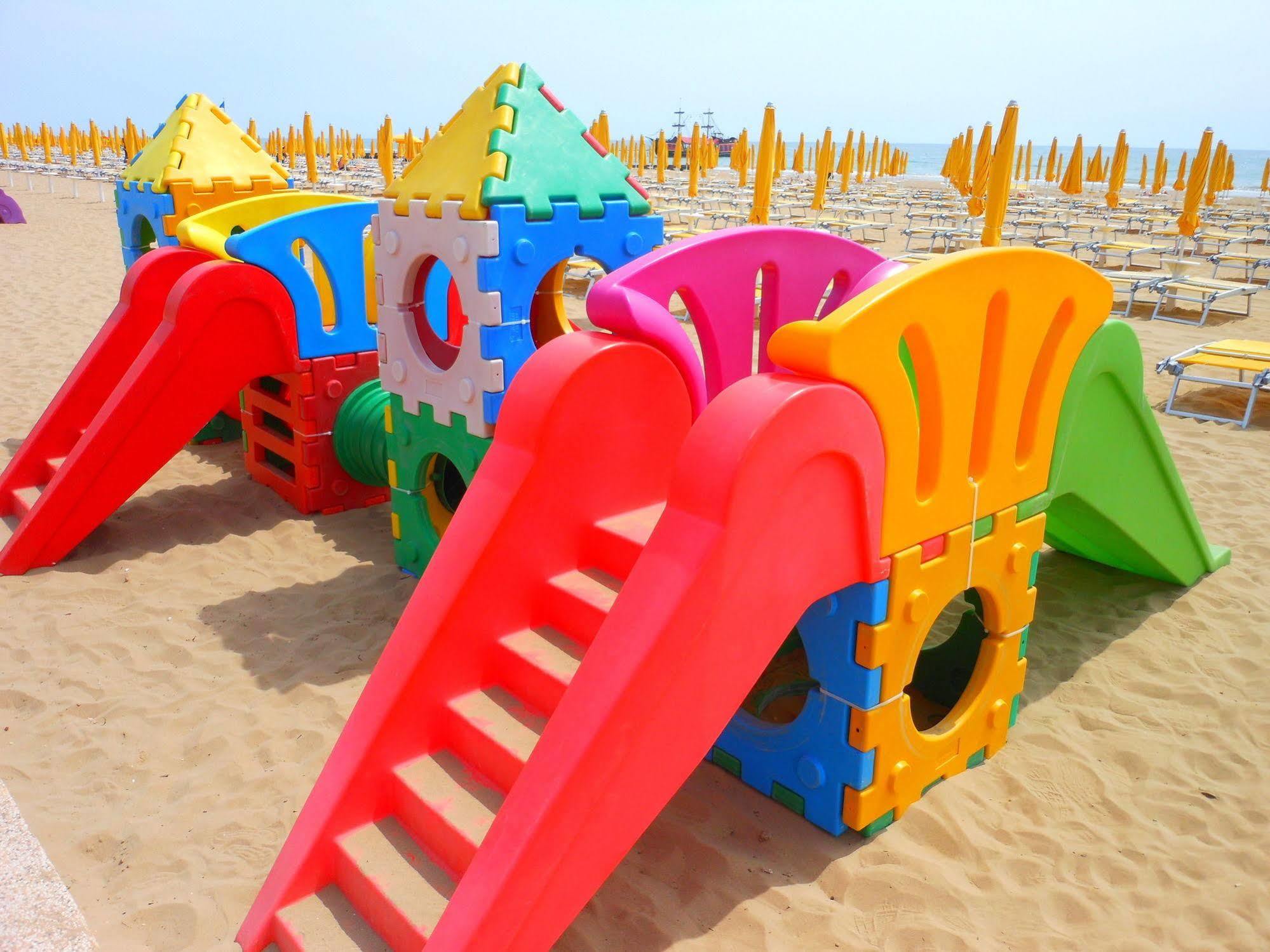 Hotel Jesolo Sand エクステリア 写真
