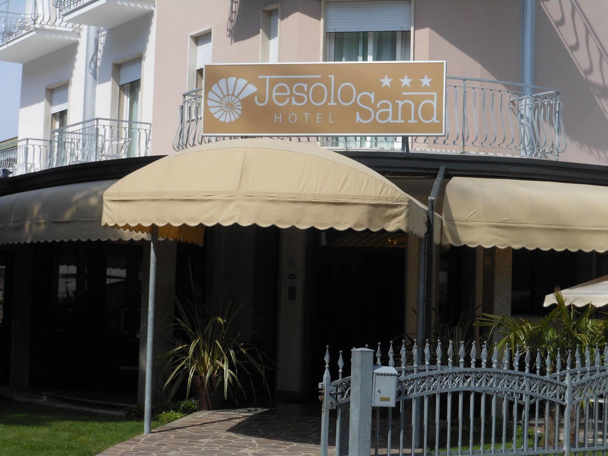 Hotel Jesolo Sand エクステリア 写真