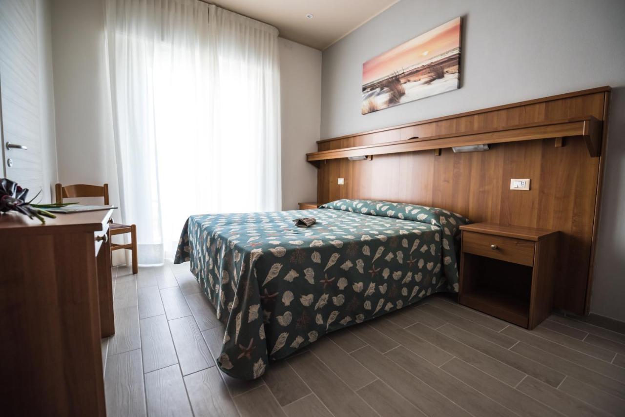 Hotel Jesolo Sand エクステリア 写真